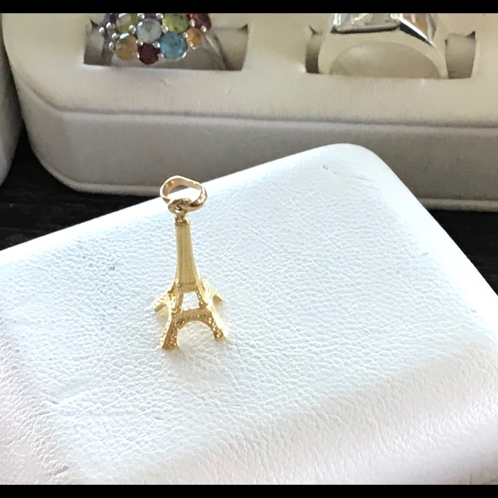 18k Yellow Gold Charm